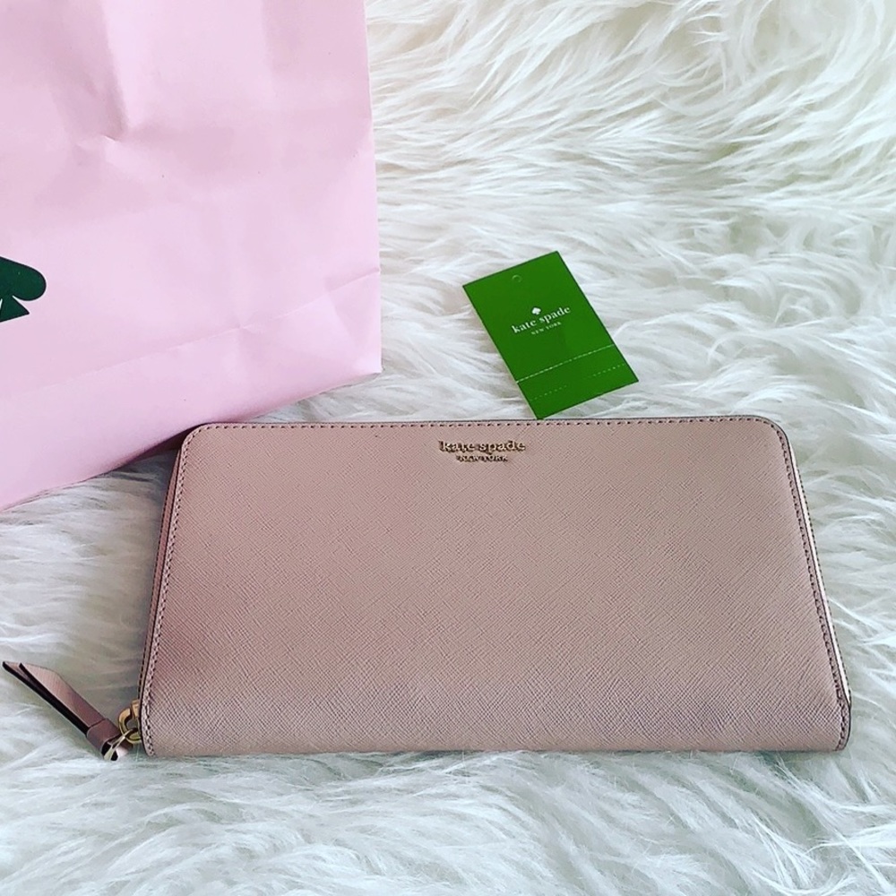 ♠️Kate Spade♠️ Large Travel Wallet